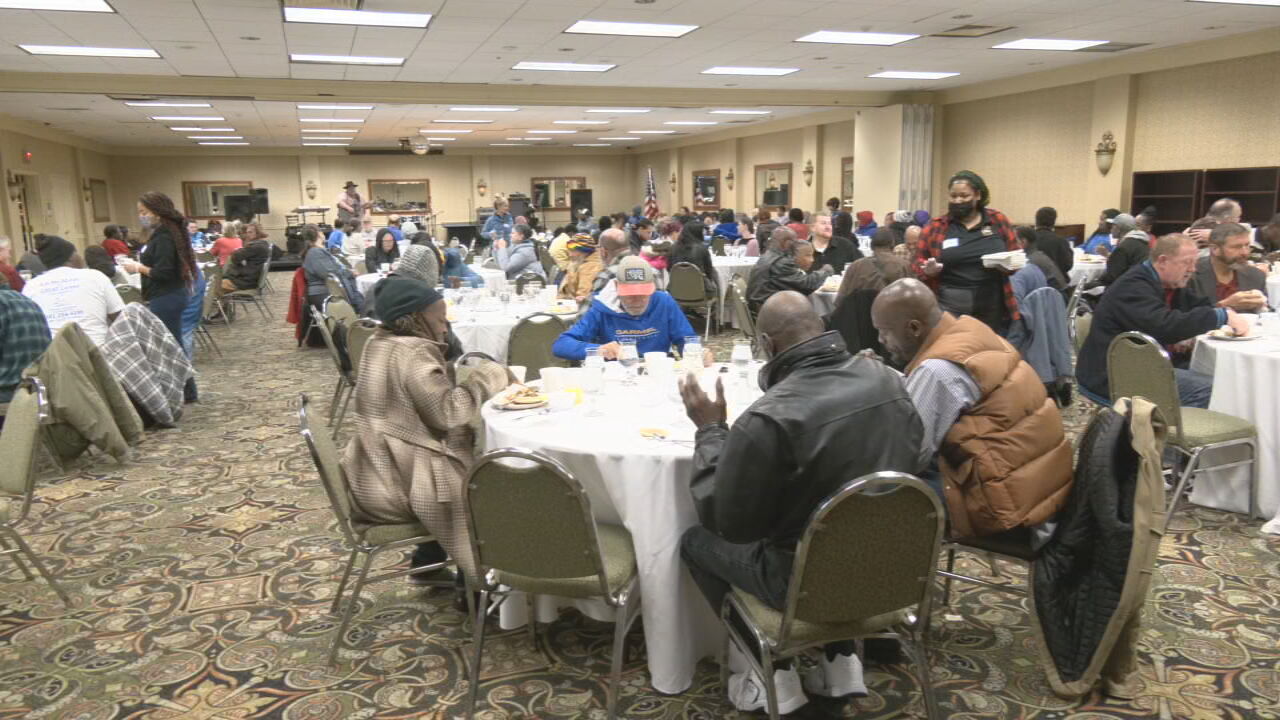 WAYSIDE CHRISTIAN MISSION - THANKSGIVING 11-23-2023 (4).jpeg